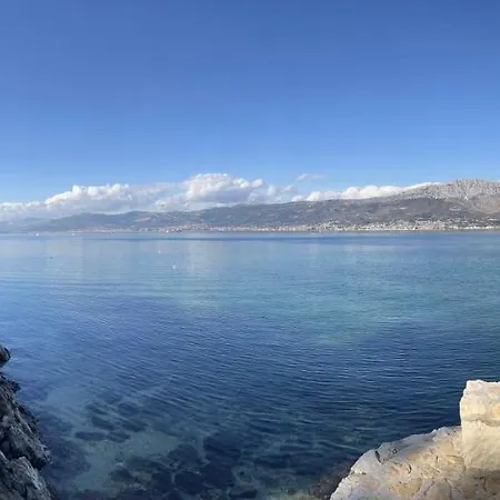 Spacious Close To The Sea In Kastel Luksic