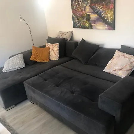 Appartamento Spacious Close To The Sea In Kastel Luksic