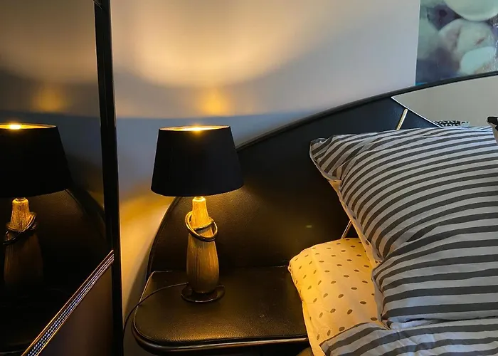 Апартаменты Spacious Apartment With Garden Close To The Sea In Kastel Luksic Split *